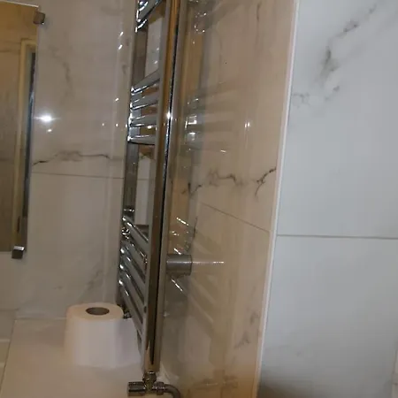 Ensuite With Kitchen Modern Large Double-Bed Room In Zone 2 London Exterior photo